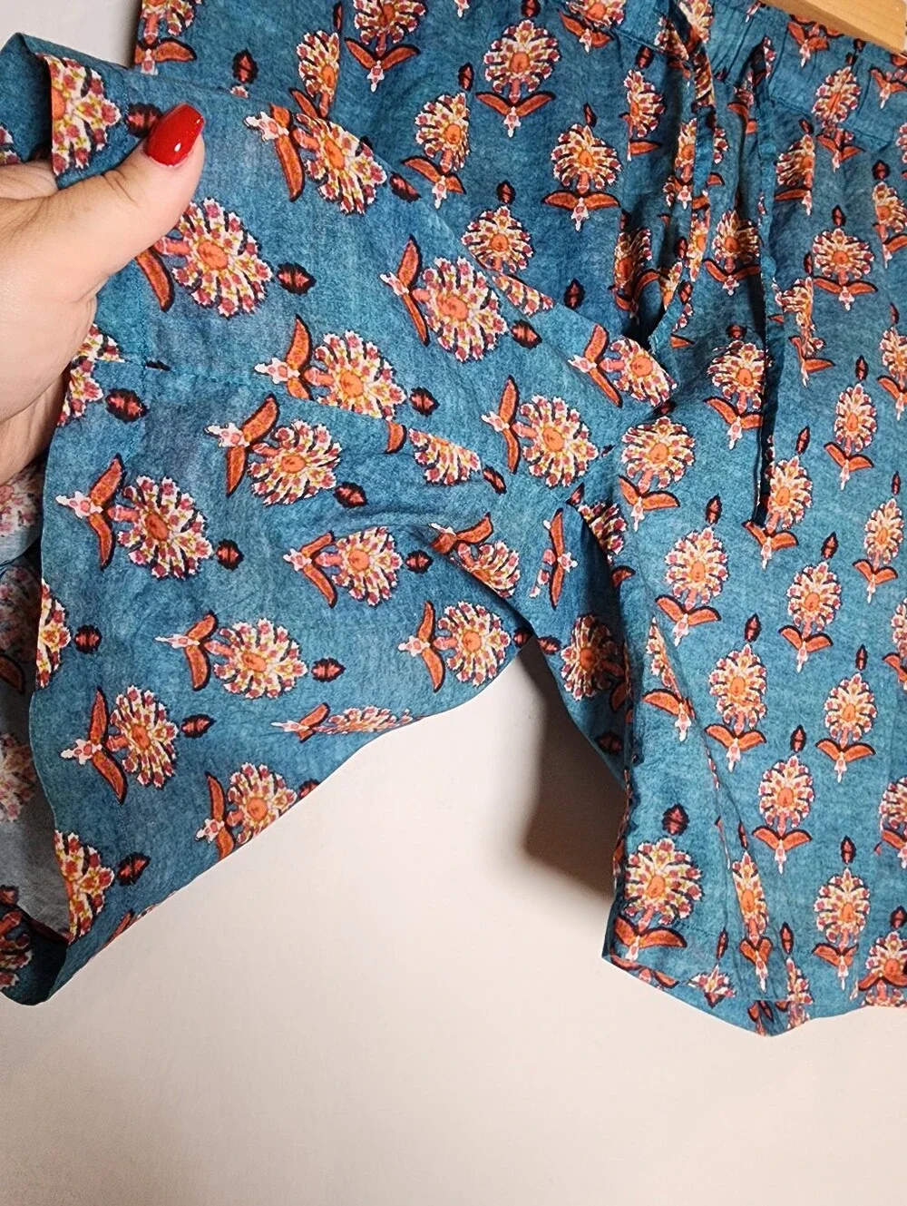 Sundance 100% Cotton Lightweight Pull On Drawstring Shorts Blue Pattern Large